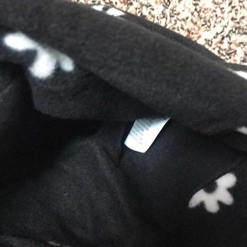 Cat & Jack Black and White Floral Kids Fleece Beanie OSFM | NWT - Picture 2 of 2